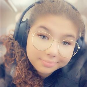 Meet your Posher, Faith